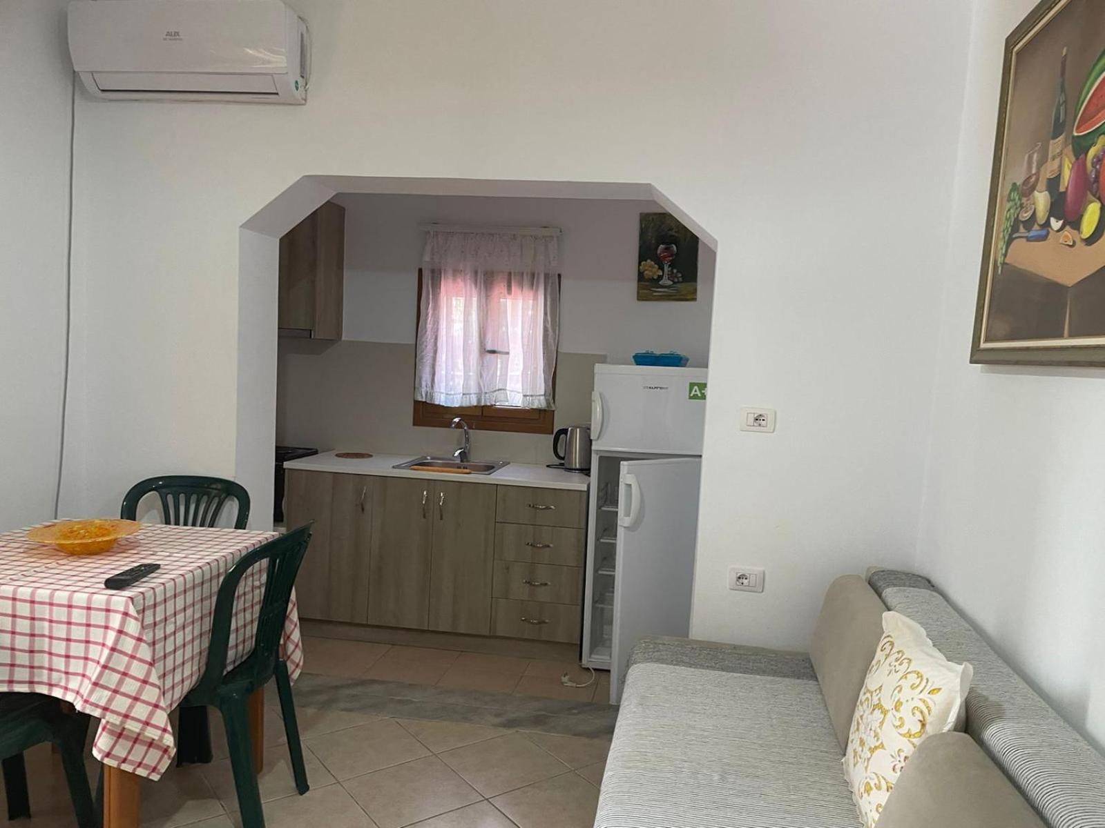 Olive Tree Hotel Sarande Ngoại thất bức ảnh